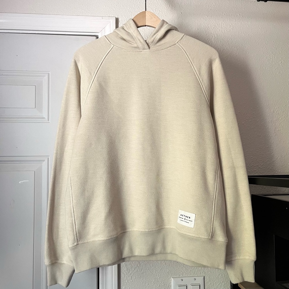 Cream Pullover Sweatshirt with Ribbed Cuffs